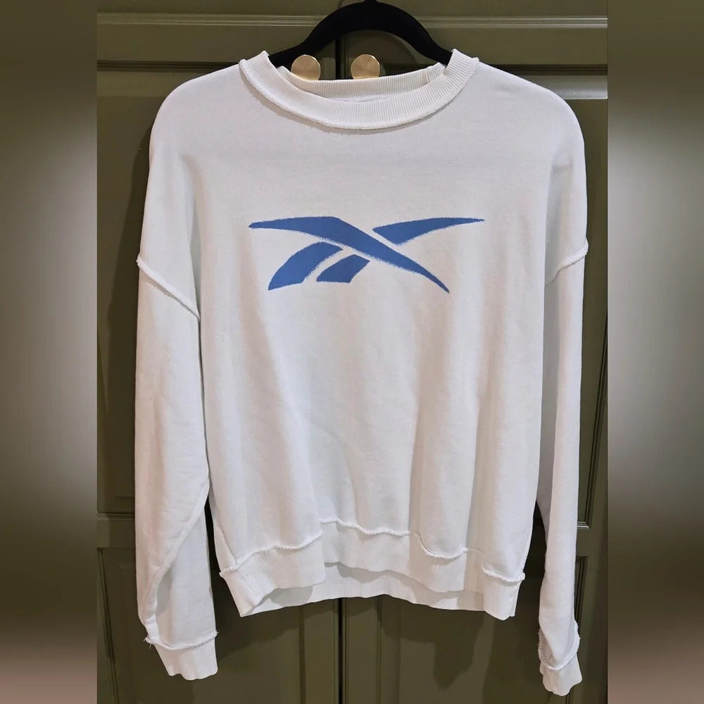 NWOT white Reebok sweatshirt - Picture 2 of 5